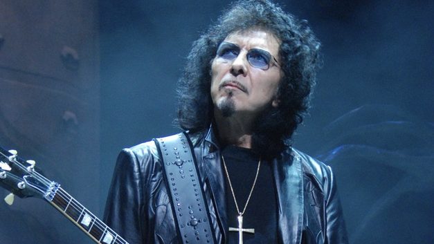 Tony Iommi, onorificenza reale per il chitarrista dei Black Sabbath