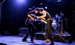 Kaltern Pop 2026 torna dal 29 al 31 ottobre con The Slow Show, Loney Dear e un lineup internazionale in location storiche dell'Alto Adige.