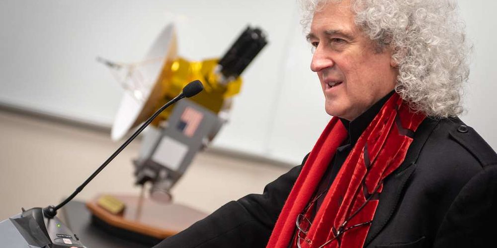 Queen, Brian May dice basta ai tour dopo circa 50 anni: famiglia, libertà personale e un episodio negli Stati Uniti dietro la decisione.